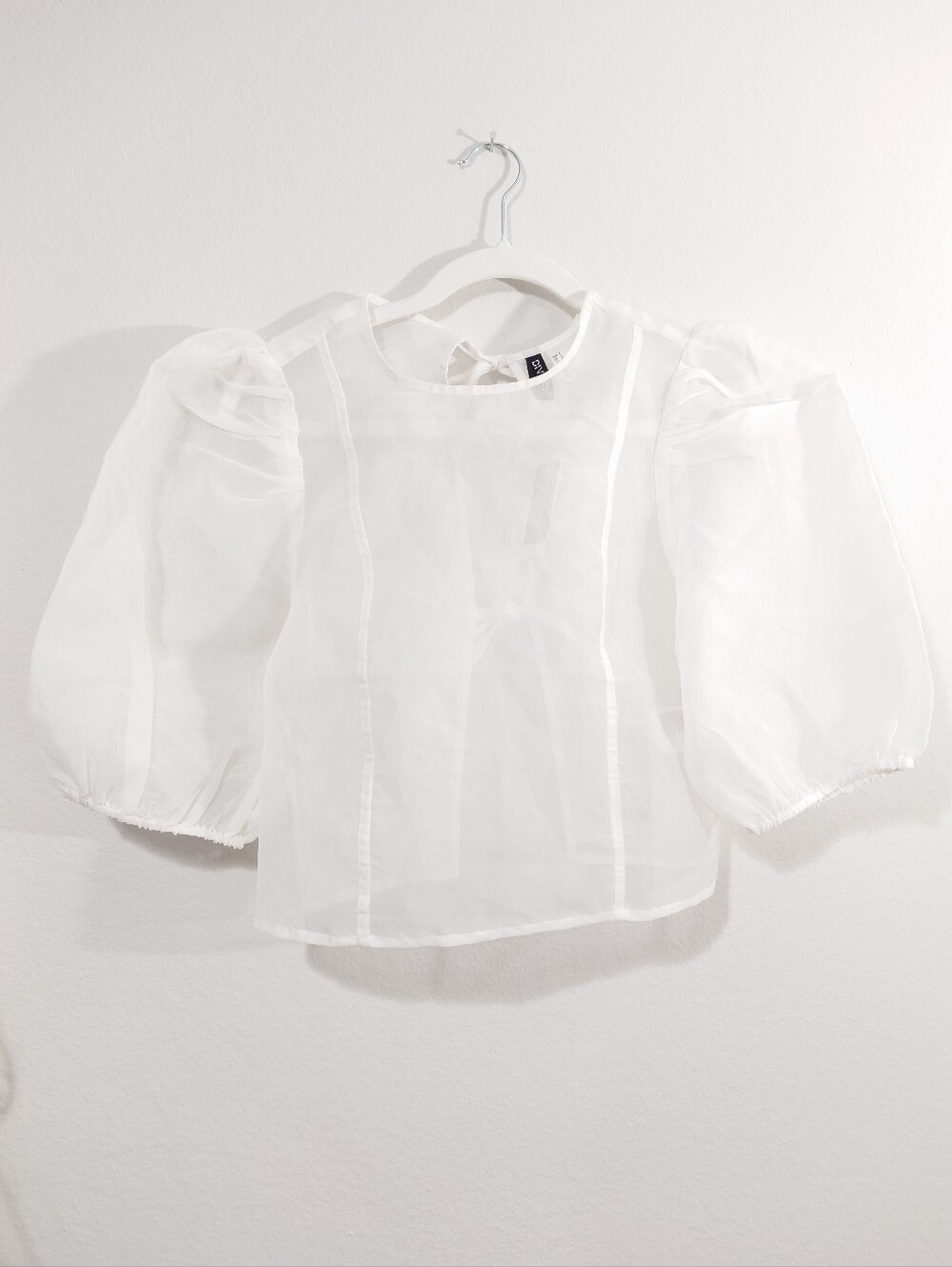 H&M Divided White Organza Puff Sleeve Tie Back Crop Top Size S NWT